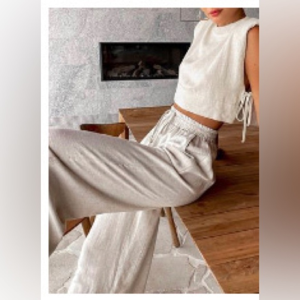 Two Piece Utility Linen Set